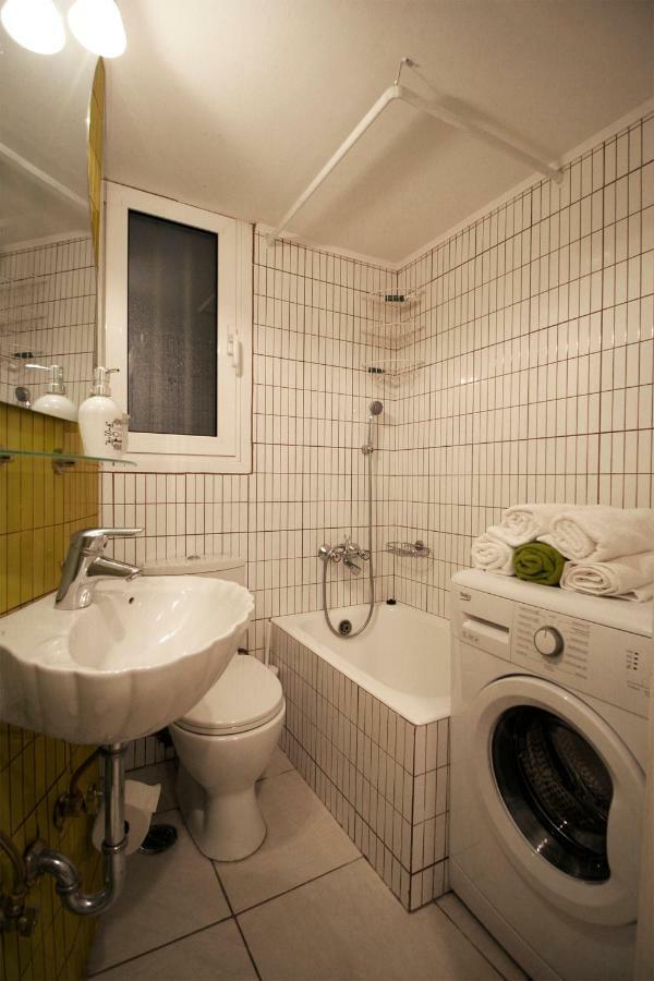 Luxury Flat In Kolonaki, 3' Metro Apartment Атина Екстериор снимка